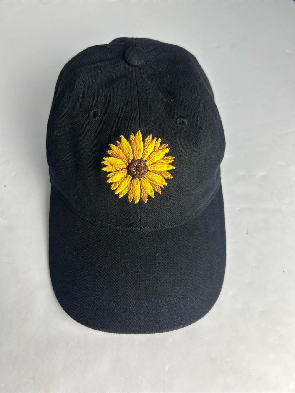 Duluth Trading Co. Black Hat Embroidered Sunflower Size S/M